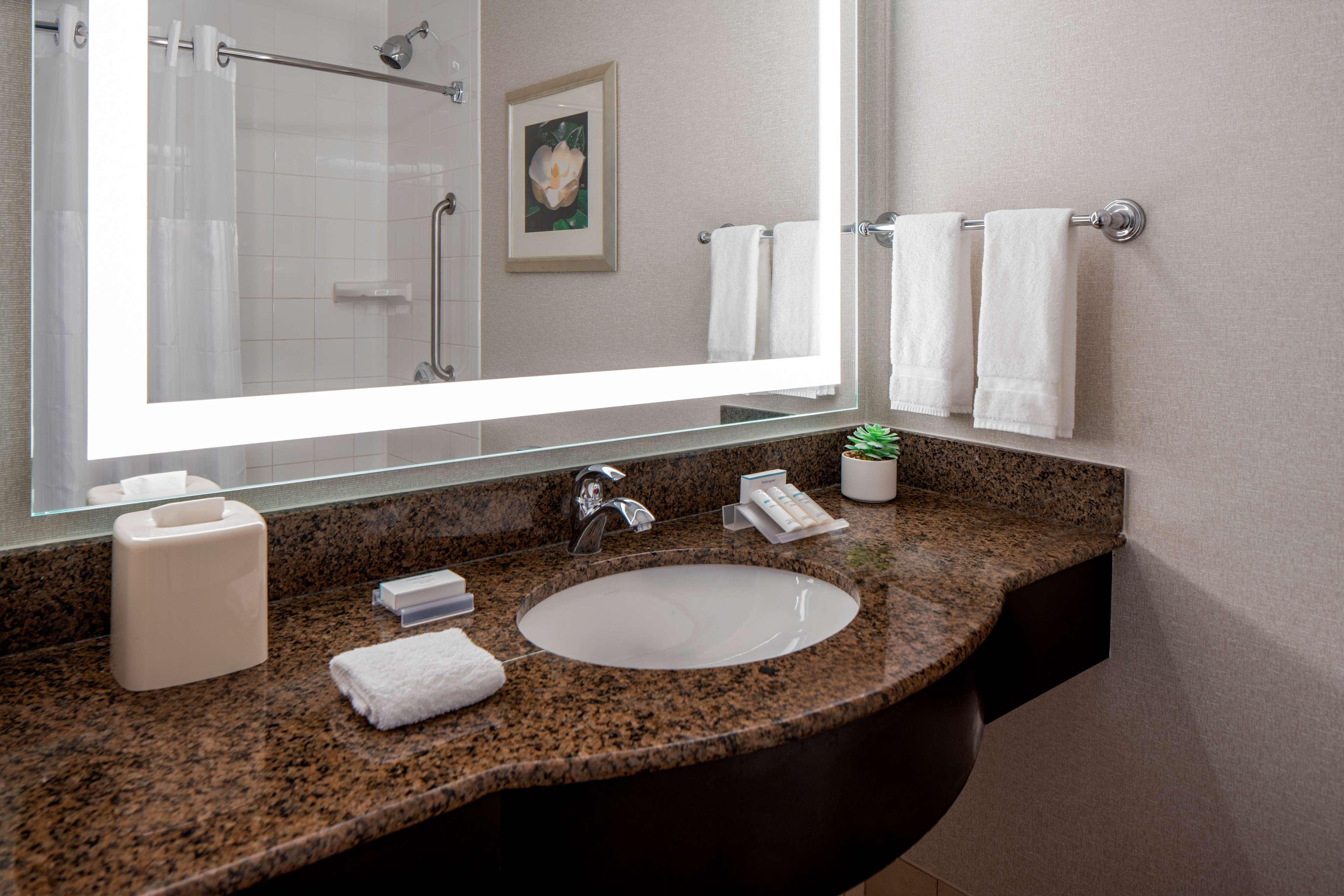 Hilton Garden Inn Jackson Downtown Екстер'єр фото